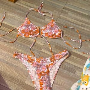 Women’s bikini set size medium. Pink and orange.